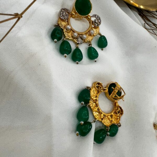 Naizhu Rhinestone Earrings - Image 7