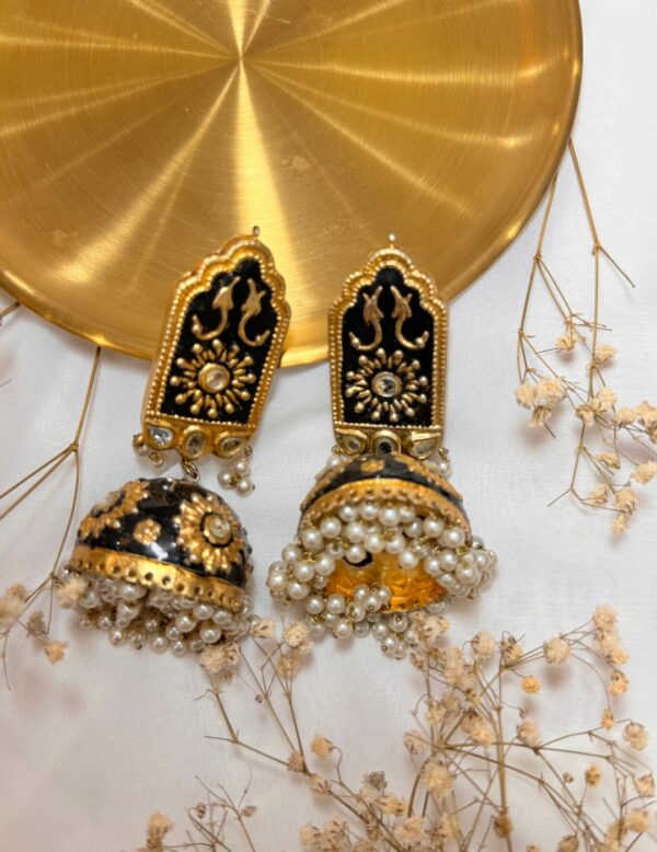 Naizhu Rhinestone Earrings - Image 2