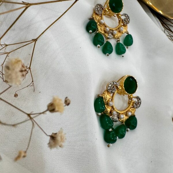 Naizhu Rhinestone Earrings - Image 6