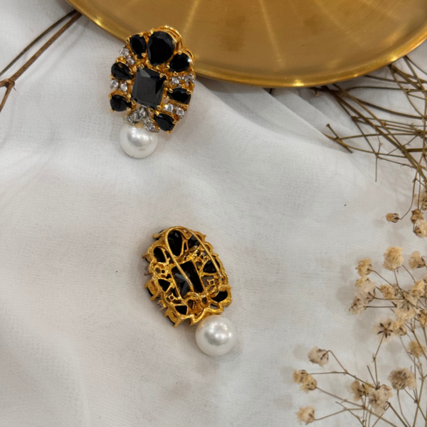 Naizhu Rhinestone Earrings - Image 5