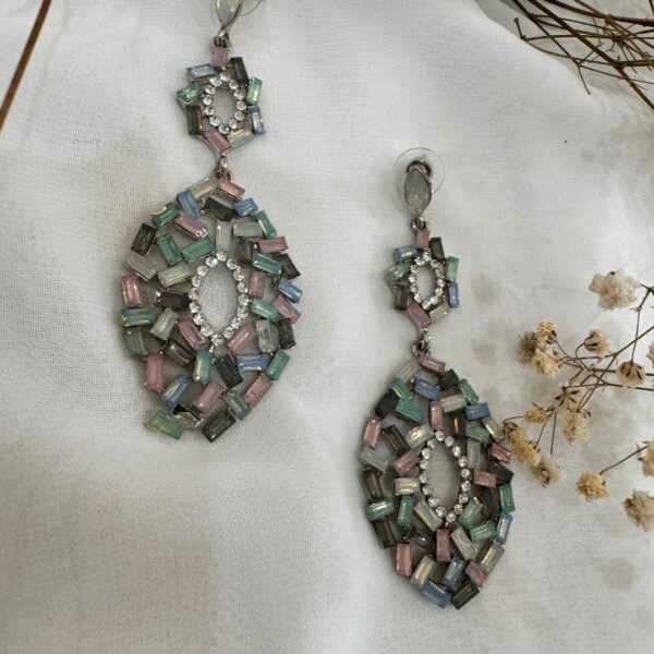 Naizhu Rhinestone Earrings - Image 3