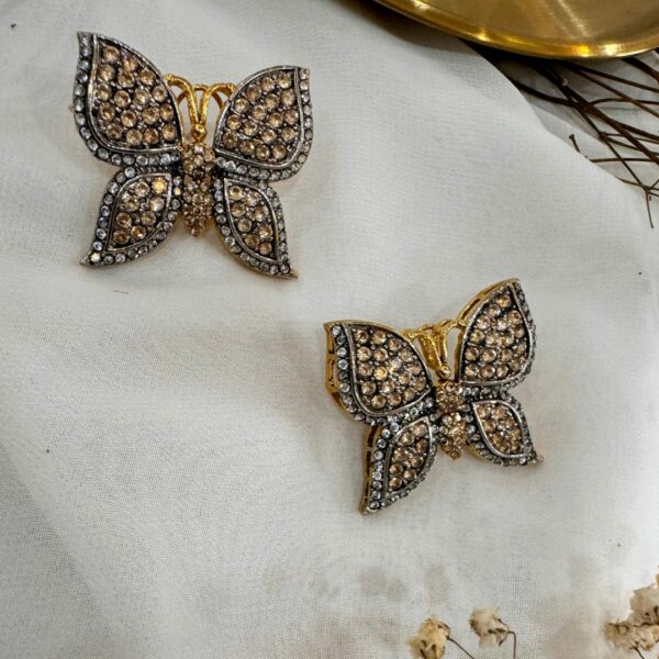 Naizhu Rhinestone Earrings - Image 3