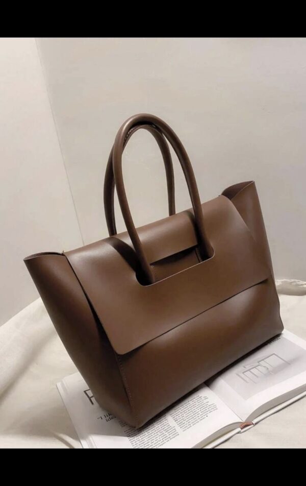 Minimalist Flap Large capacity Tote bag