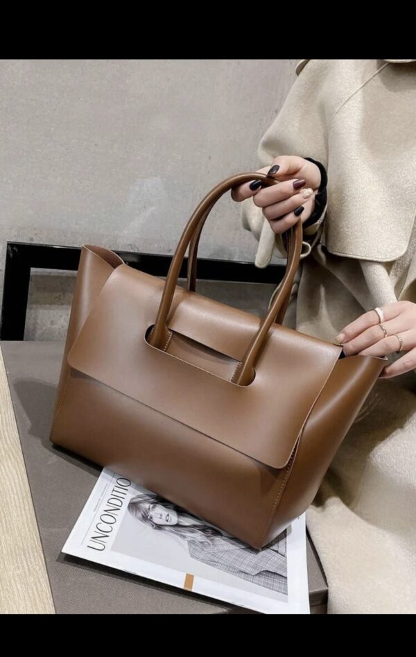 Minimalist Flap Large capacity Tote bag - Image 6