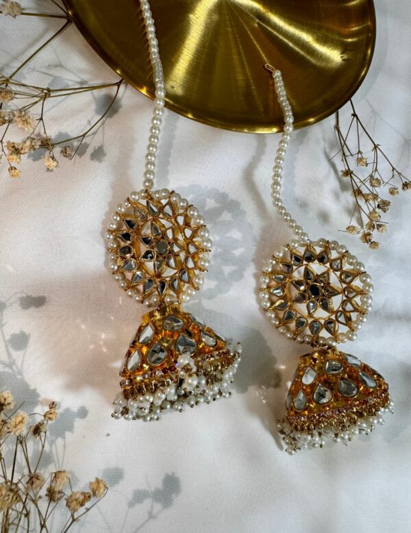 Naizhu Rhinestone Earrings - Image 5